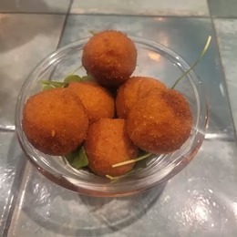 Arancinetti - Mini Rice Balls (6 units)-available everyday from 12 pm (except Tuesdays)